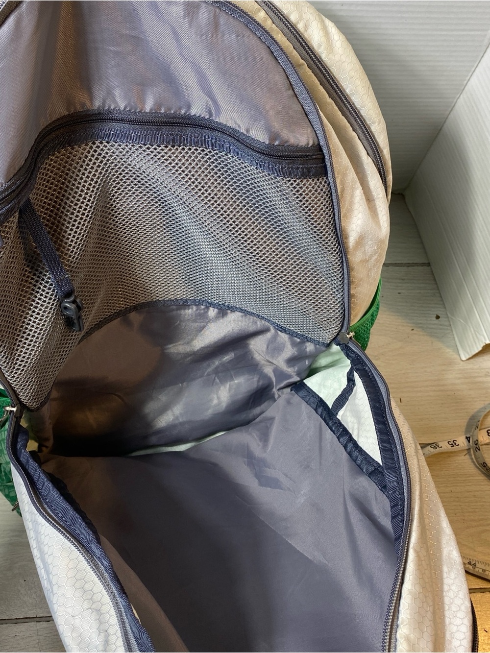 Adidas LoadSpring Gray & Green Geometric Pattern Backpack Rucksack Mesh Pockets - Picture 5 of 11